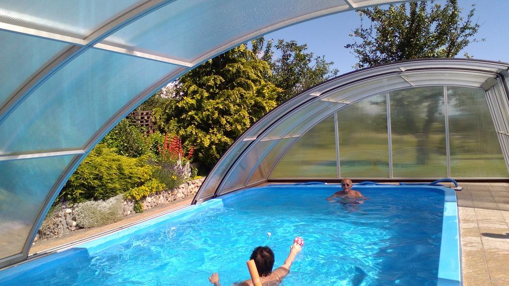 Kutvoelgy Vendeghaz Otel Vác Dış mekan fotoğraf
